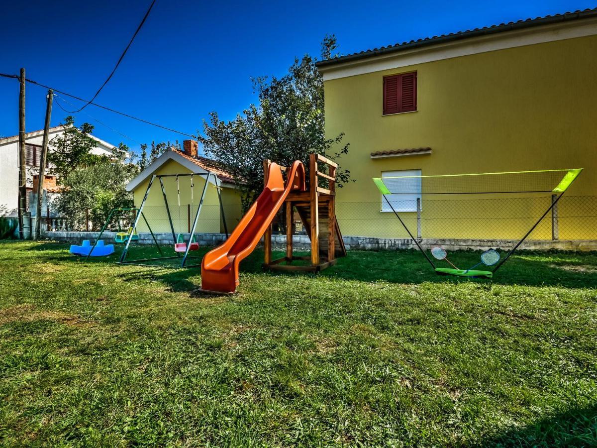 Cozy Holiday Home In Krusevo With Garden Exteriér fotografie